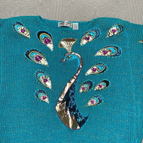 Vintage Art Deco Sweater with Fabulous Peacock Design - Picture 3 of 9